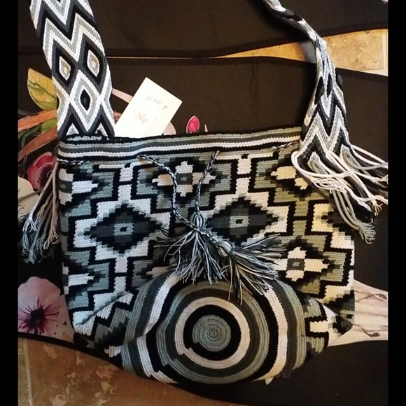 Cochela Purse - Picture 2 of 3
